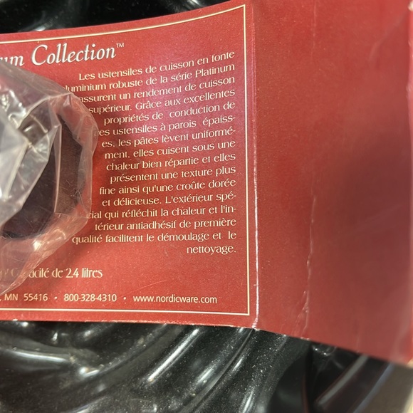 Nordic Ware Rose Bundt Pan Red NEW Platinum Collection Bakeware Cast Aluminum - Picture 7 of 10